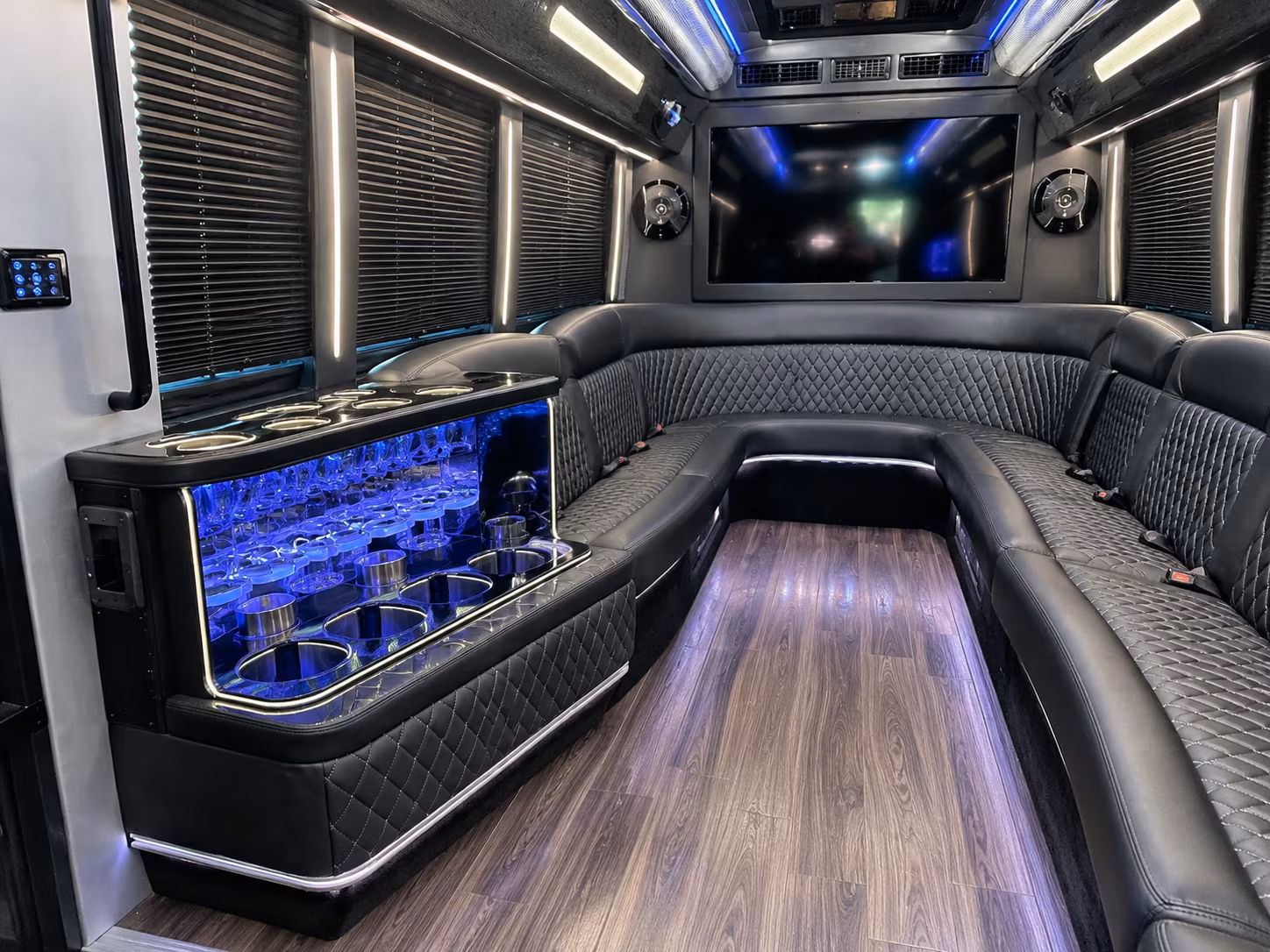 murfreesboro corporate retreat shuttle bus rentals